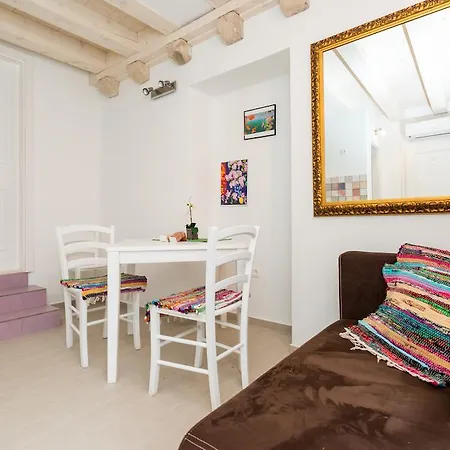 Holiday home Stone House Domacin Old Town *